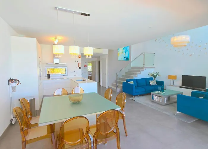 Luxury & Private Heatable Pool In Albufeira