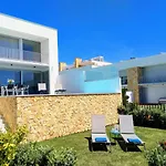 Luxury & Private Heatable Pool In Villa
