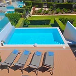 Luxury & Private Heatable Pool In Villa *