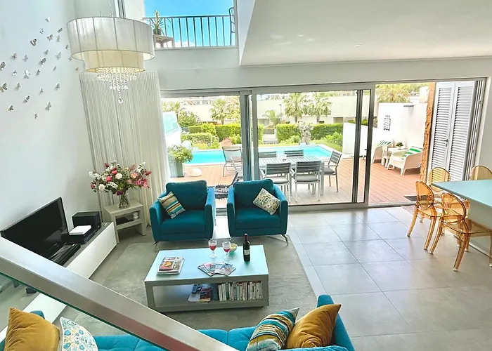 Luxury & Private Heatable Pool In * Албуфейра