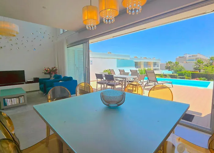 Luxury & Private Heatable Pool In Вілла Албуфейра