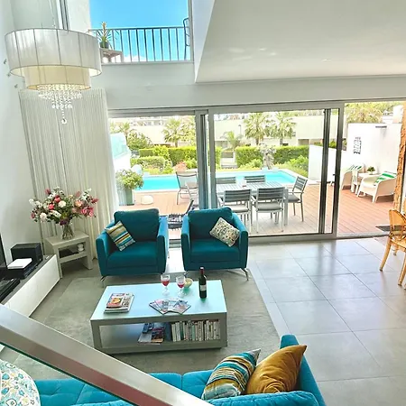 Luxury & Private Heatable Pool In * 알부페이라